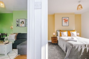3 bedrooms, iron/ironing board, free WiFi, bed sheets