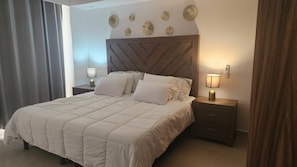 3 chambres, fer et planche à repasser, Wi-Fi, literie fournie