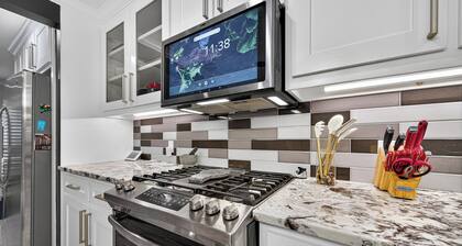 Luxury retreat family friendly, holiday ready