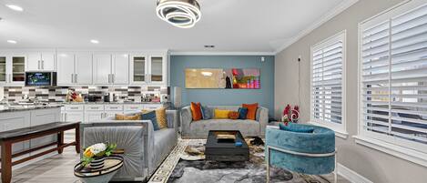 Televisie en een open haard