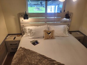 1 chambre, fer et planche à repasser, Wi-Fi, draps fournis