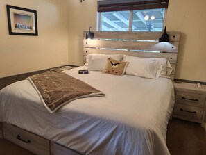 1 habitación, tabla de planchar con plancha, wifi y ropa de cama 