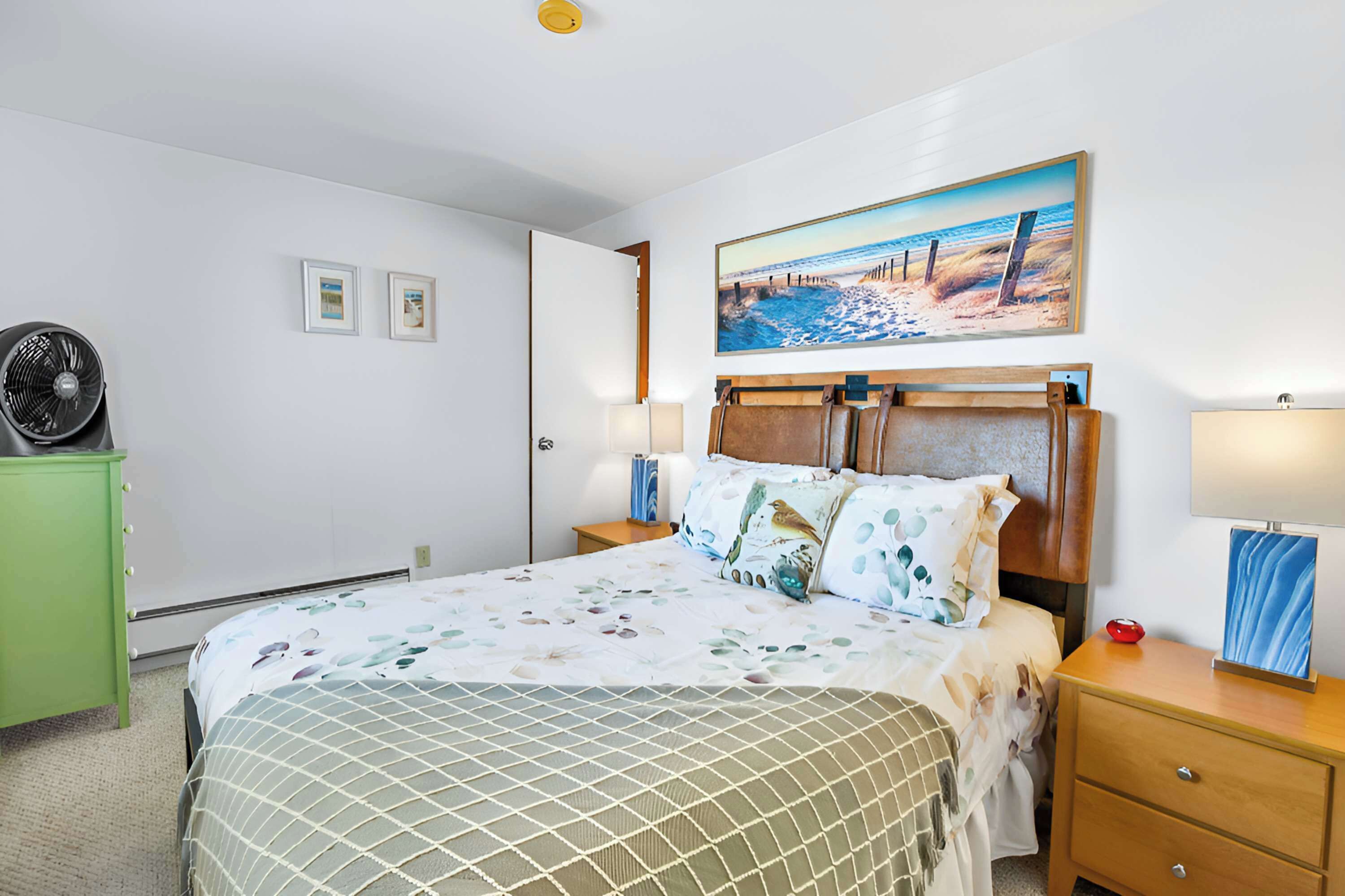 1 bedroom, travel crib, WiFi, bed sheets