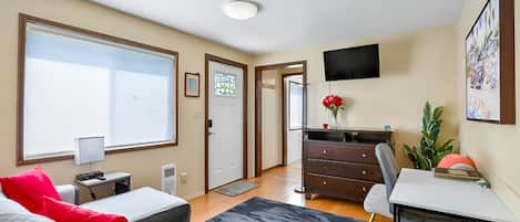 1 bedroom, travel crib, WiFi, bed sheets