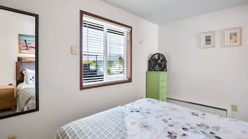 1 bedroom, travel crib, WiFi, bed sheets