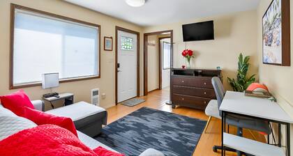 Full Apt with large kitchen across the street from the beach.