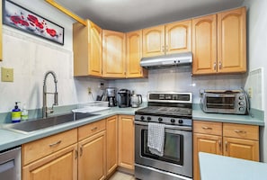 Fridge, microwave, oven, dishwasher