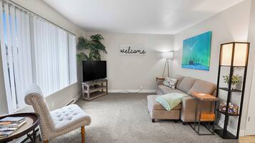 Téléviseur, bureau