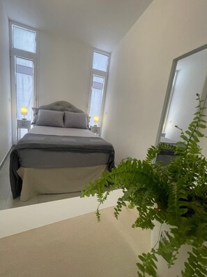 2 bedrooms, in-room safe, iron/ironing board, travel cot