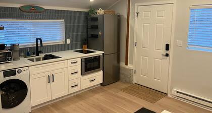 New - Colorado Surf Shack Studio in Littleton with AC