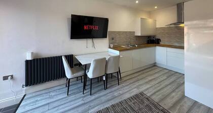 Charming 2-bedroom corporate apartment in Kingston upon Hull