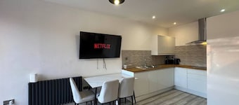 Charming 2-bedroom corporate apartment in Kingston upon Hull