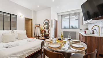 2 bedrooms, iron/ironing board, travel crib, free WiFi