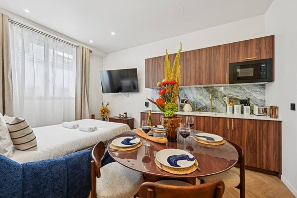 1 soverom, strykejern/-brett, reiseseng for barn og wi-fi (inkludert)