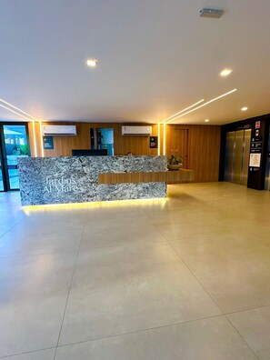 Basic Apartment | Lobby - Jardins Almare 305 (Joao Pessoa)