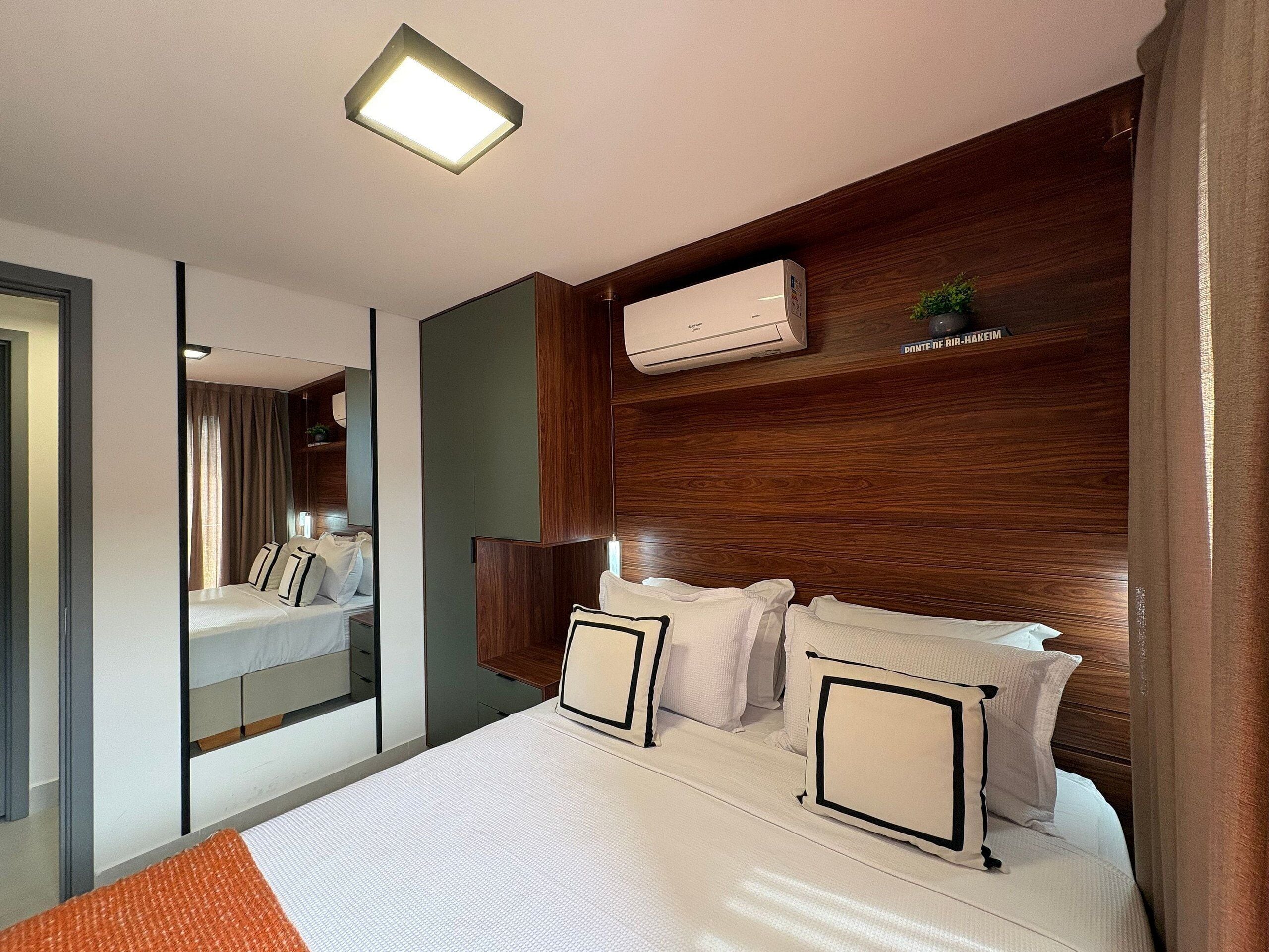 Departamento básico | Escritorio, cuna de viaje y wifi gratis 