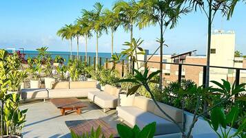 Basic Apartment | Terrace/patio