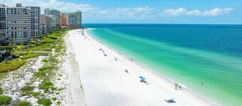 NEW LUXURY Marco Island THE DREAM all about location! Walk to beach, JW and more