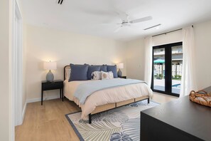 4 bedrooms, iron/ironing board, WiFi, bed sheets - NEW LUXURY Marco Island THE DREAM all about location! Walk to beach, JW and more (Marco Island)