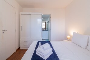 1 bedroom, iron/ironing board, travel cot, free WiFi