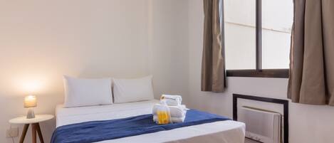 1 bedroom, iron/ironing board, travel cot, free WiFi