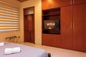 4 室のベッドルーム、インターネット