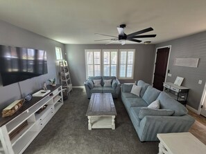 Smart TV, video games, table football, books - Pet-Friendly 3 bed Home w/ Pool Access, Game Room & Garage – Walk to Dining! (Gilbert)