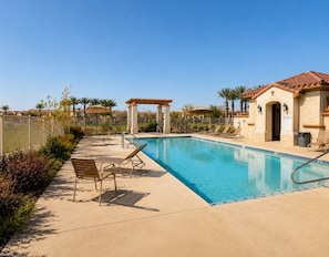 Outdoor pool - Pet-Friendly 4 bed Home w/ Pool Access, Patio & Garage – Walk to Dining! (Gilbert)