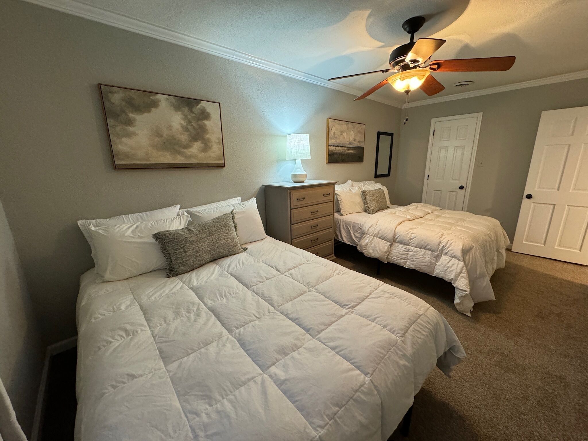 3 bedrooms, desk, travel crib, free WiFi