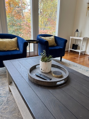 Smart TV, table football