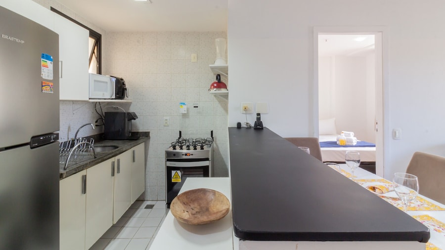 12 Minutes From Copacabana Beach Pl708