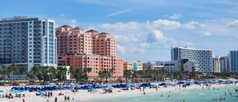 Ligstoelen, strandlakens