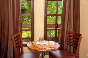 Superior Chalet, Air conditioning, Garden View | Laptop workspace, free WiFi
