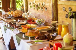 Petit déjeuner buffet compris tous les jours