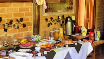 Desayuno buffet incluido todos los días
