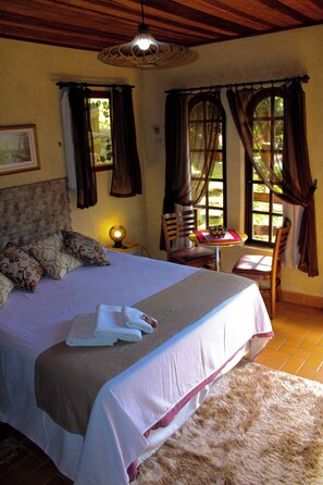 Superior Chalet, Air conditioning, Garden View | Laptop workspace, free WiFi