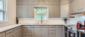 Charming 2-bedroom near downtown Longmont with AC Fully Remodeled