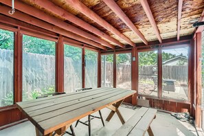 Outdoor dining