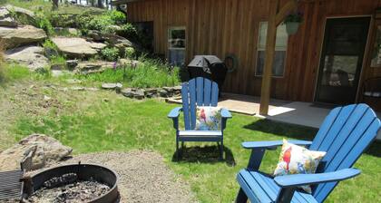 Romantic Mountain Retreat for Two – Aspen Acres Cabin in the Heart of the Black Hills