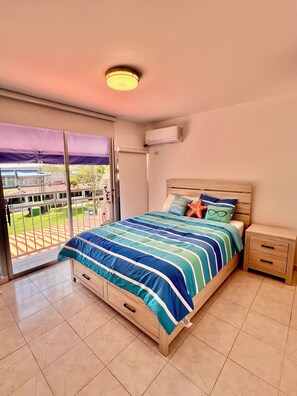 2 bedrooms, desk, free WiFi, bed sheets