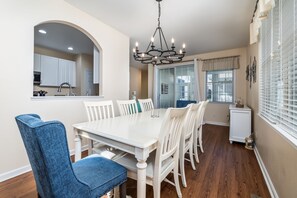 Dining - Bayside Home w/ Pool, Golf & Beach Shuttle (Selbyville)