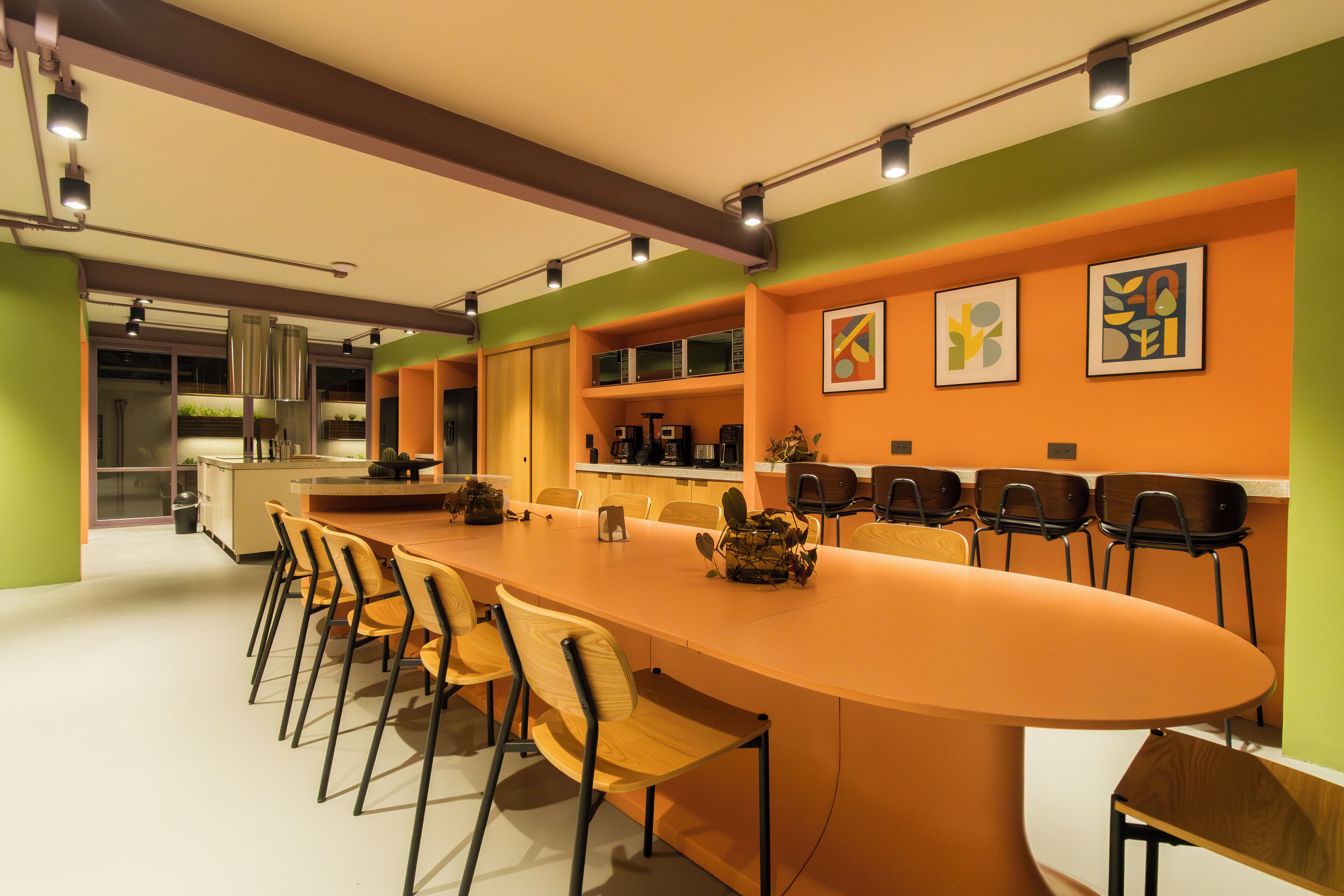 Refrigerador y microondas 