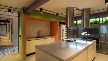 Kühlschrank, Mikrowelle