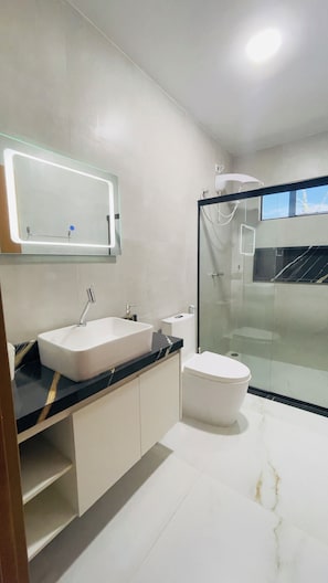 Shower, towels