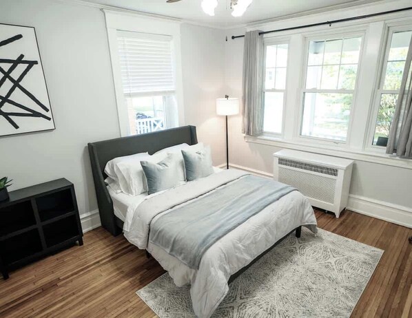 Bügeleisen/Bügelbrett, WLAN, Bettwäsche