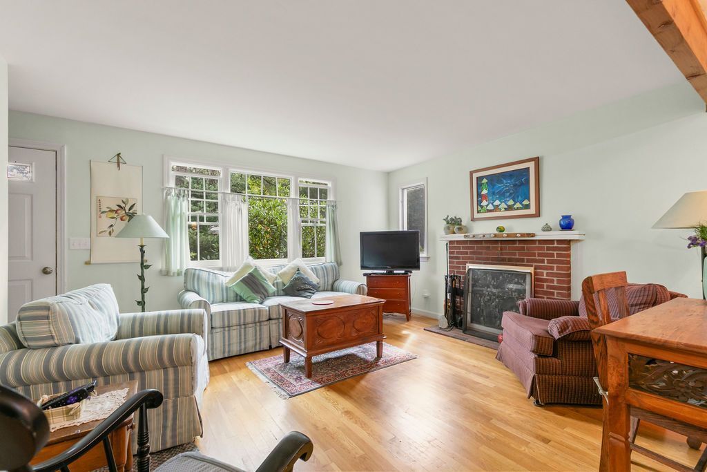 تلفزيون، كُتُب