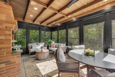 The Lodge at The Narrows Cabins