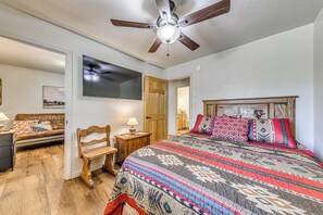 3 bedrooms, iron/ironing board, Internet, bed sheets