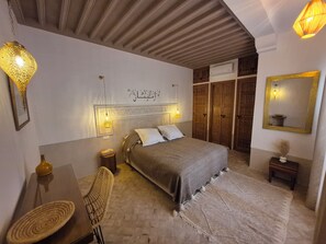 3 Schlafzimmer, Zimmersafe, Bügeleisen/Bügelbrett, Reisekinderbett