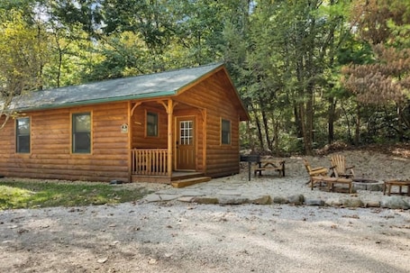 Exterior. The Narrows Cabins #2962 - The Nook